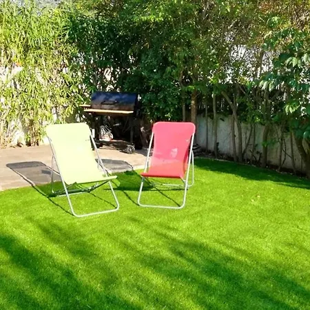 Holiday home Maison Pittoresque A Avec Jardin Cloture